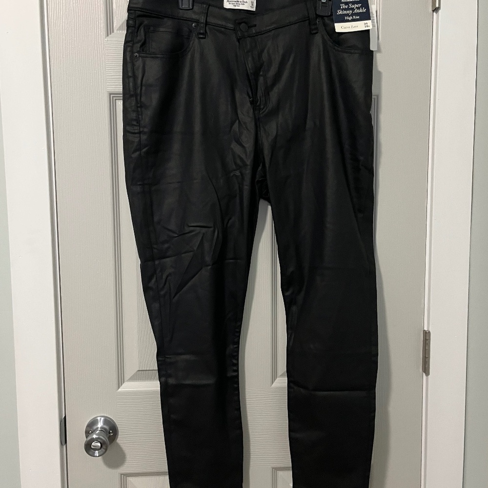 Abercrombie Skinny Pant NWT